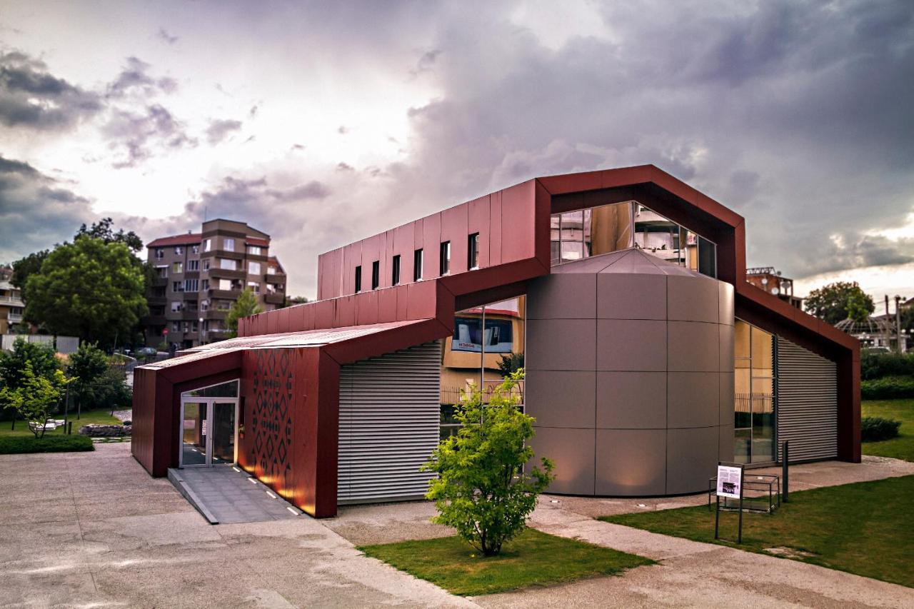 Roxy Apartment Plovdiv Ngoại thất bức ảnh
